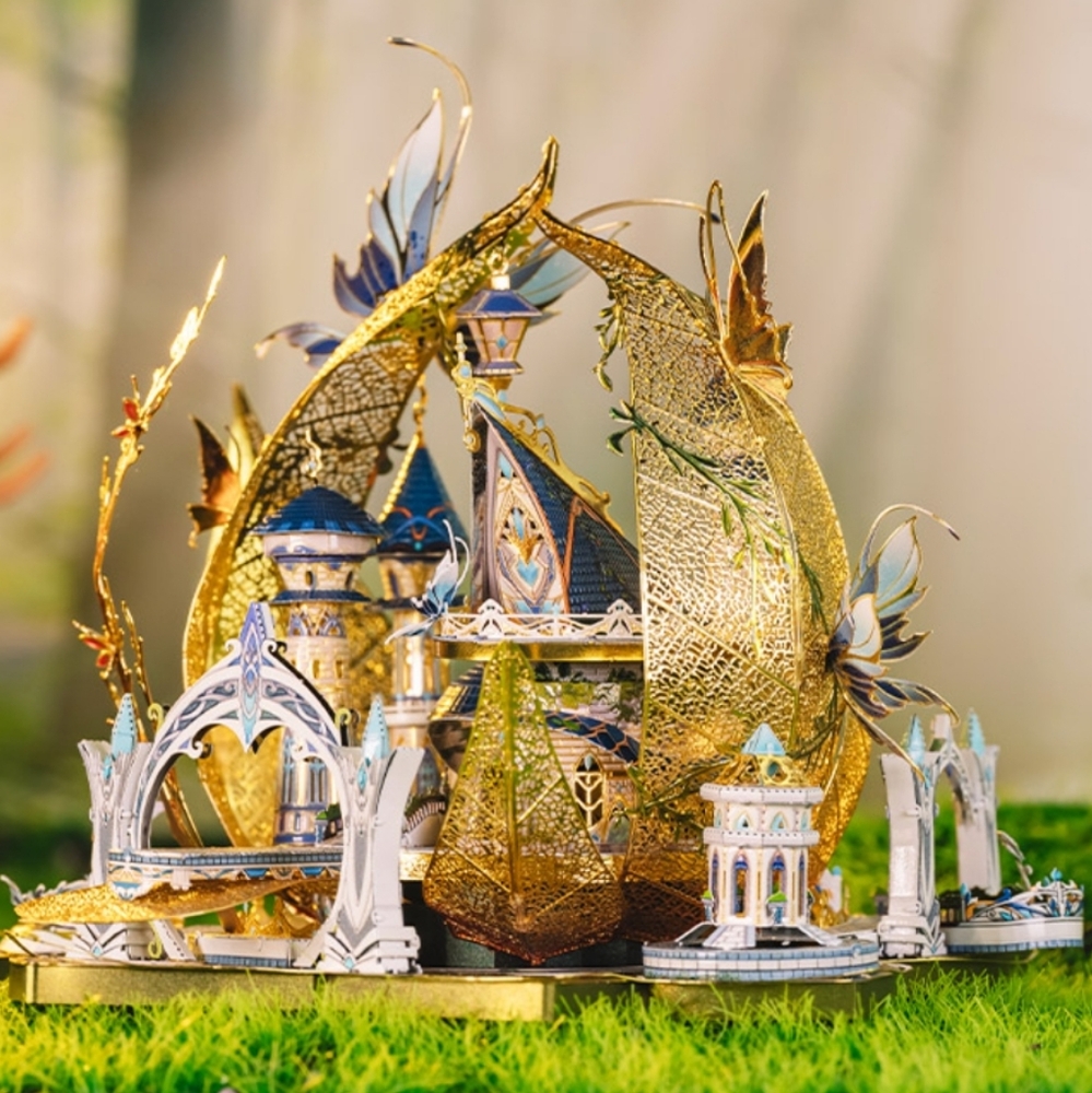 Elfs Castle Gold and Silver Fantasy Diorama Puzzle Model